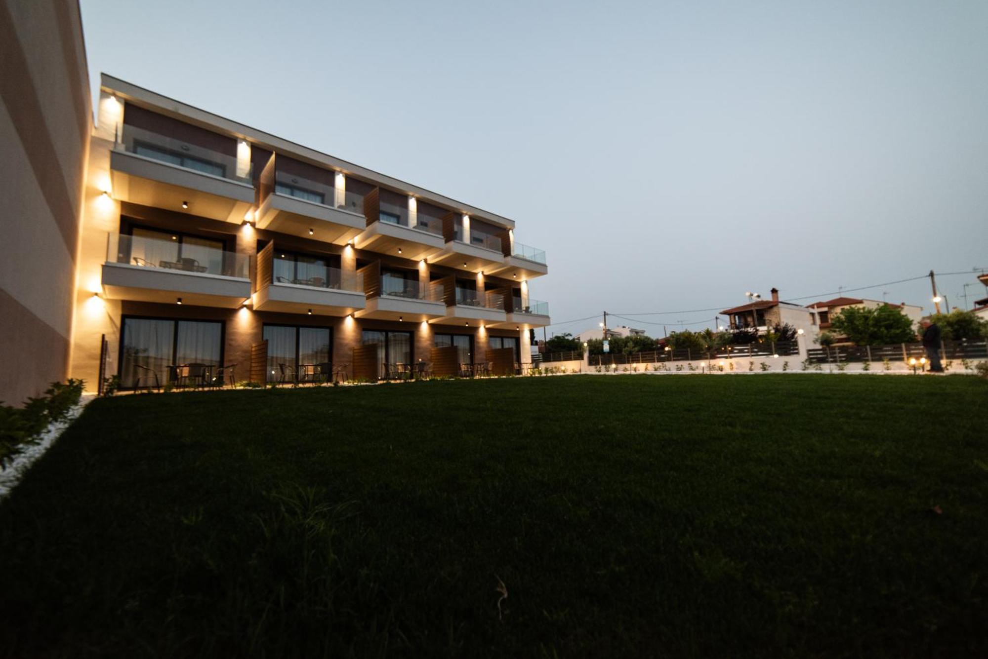Aparthotel Sithonian Sunset Luxury - Nikiti Cozy Getaways Esterno foto